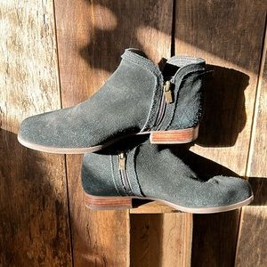 Koolaburra by Ugg Black Suede Booties